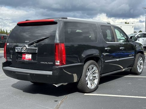 Used 2010 Cadillac Escalade ESV Platinum image 27