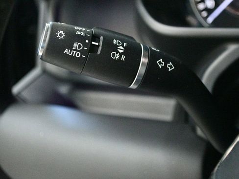 Used 2023 Land Rover Defender 110 X image 68