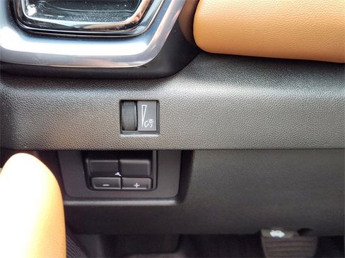 Used 2023 GMC Canyon AT4 w/ AT4 Premium Package image 23