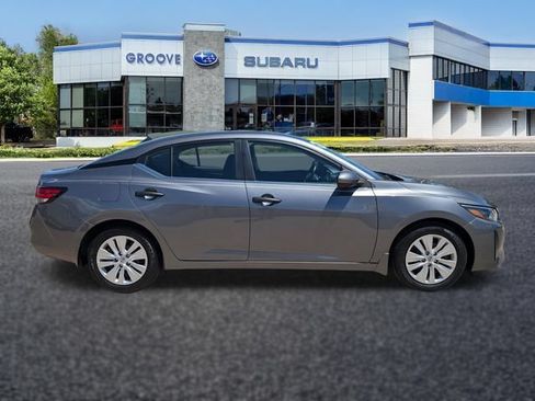 Used 2024 Nissan Sentra S FWD image 2