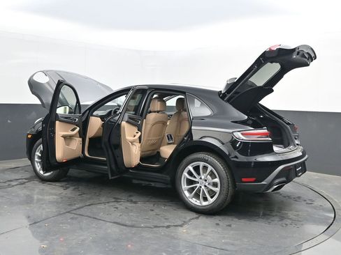 New 2025 Porsche Macan image 46