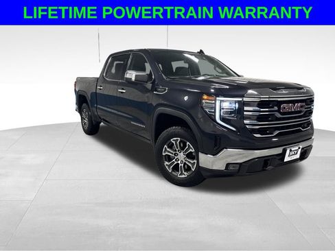 Used 2025 GMC Sierra 1500 SLT image 1