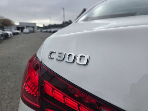 Used 2025 Mercedes-Benz C 300 Sedan image 16