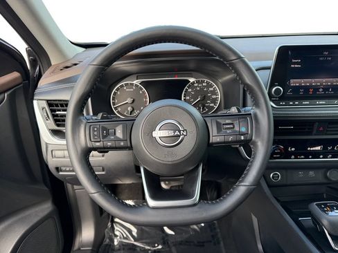 Used 2023 Nissan Rogue SV w/ SV Premium B Package AWD/4WD image 12