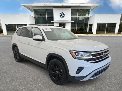 Used 2022 Volkswagen Atlas SE w/ Panoramic Sunroof Package