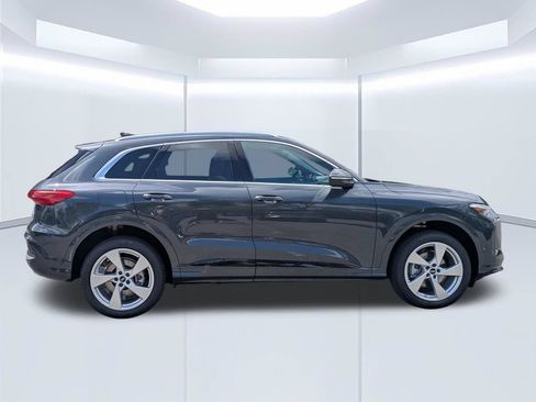New 2026 Audi Q5 Premium Plus AWD/4WD image 11
