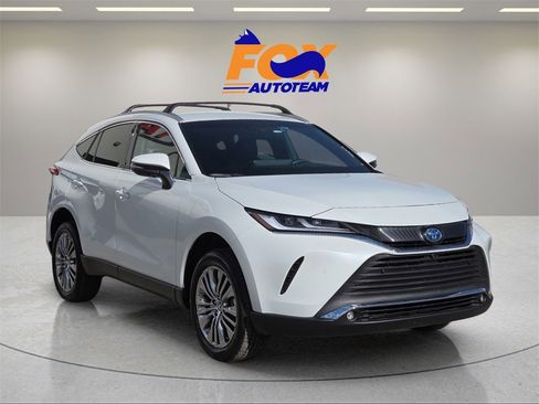 Used 2024 Toyota Venza Limited image 7