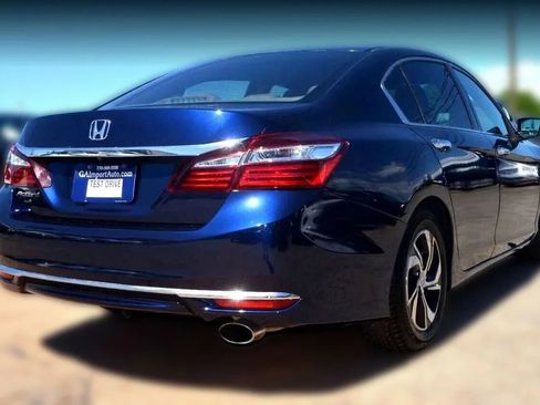 Used 2017 Honda Accord LX image 5