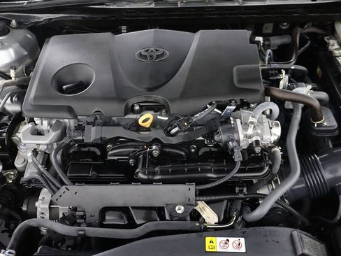 Used 2024 Toyota Camry SE image 18