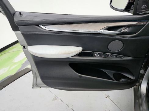 Used 2017 BMW X5 M AWD/4WD image 23