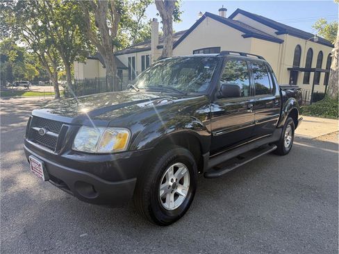 Used 2005 Ford Explorer Sport Trac XLT AWD/4WD image 1