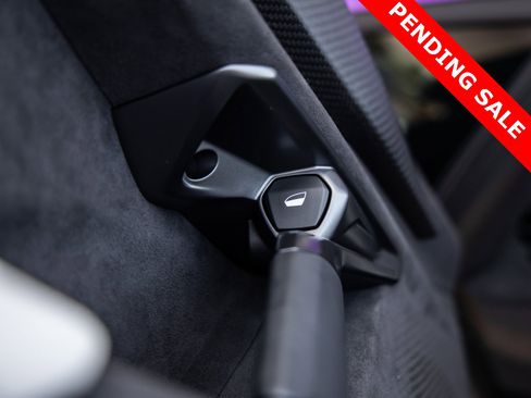 Used 2024 Lamborghini Revuelto image 31