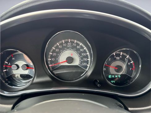 Used 2013 Chrysler 200 LX FWD image 23