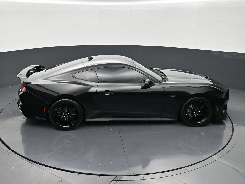 Used 2025 Ford Mustang GT w/ Mustang Nite Pony Package RWD image 17
