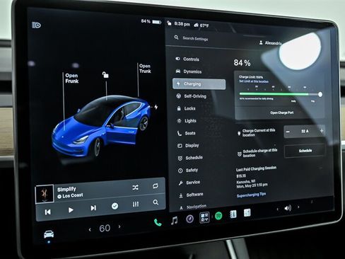 Used 2020 Tesla Model 3 Standard Range Plus RWD image 27