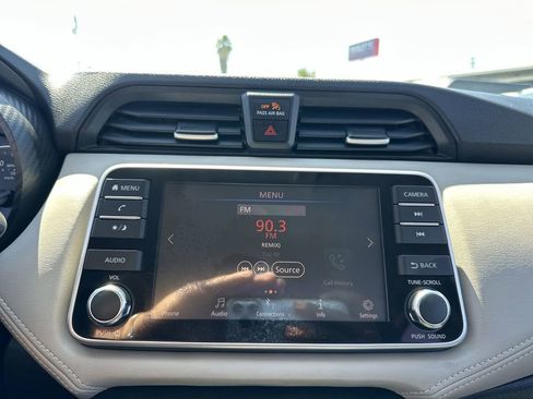 Used 2020 Nissan Versa SV image 24