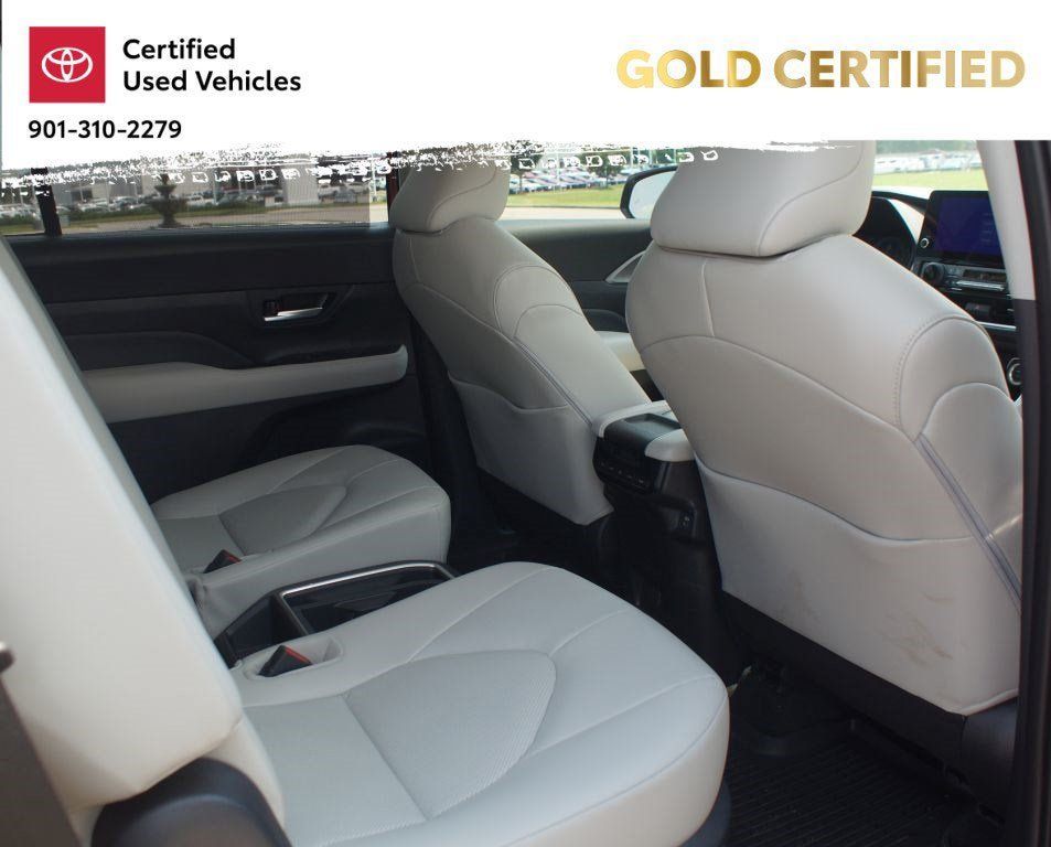 Used 2026 Toyota Grand Highlander AWD Hybrid image 23