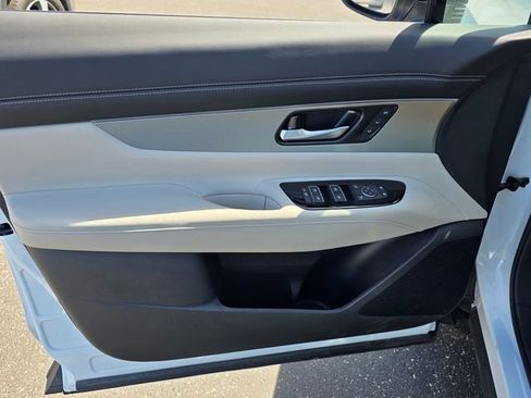 New 2025 Nissan Murano SL w/ Cargo Package AWD/4WD image 10