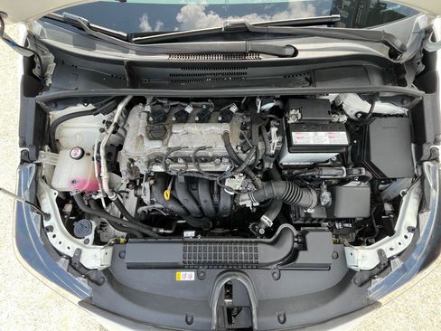 Used 2021 Toyota Corolla LE FWD image 37
