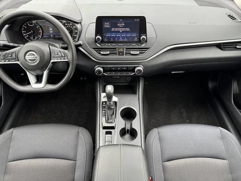 Used 2022 Nissan Altima 2.5 SV AWD/4WD image 13