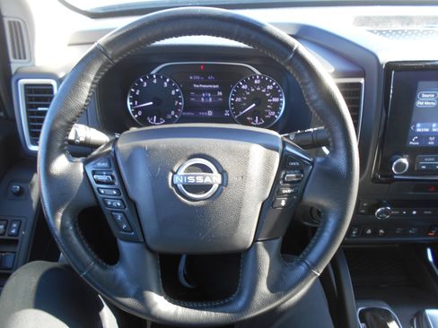 Used 2023 Nissan Frontier SV w/ Technology Package image 13