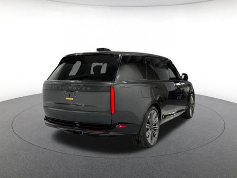 New 2026 Land Rover Range Rover Long Wheelbase SE AWD/4WD image 5