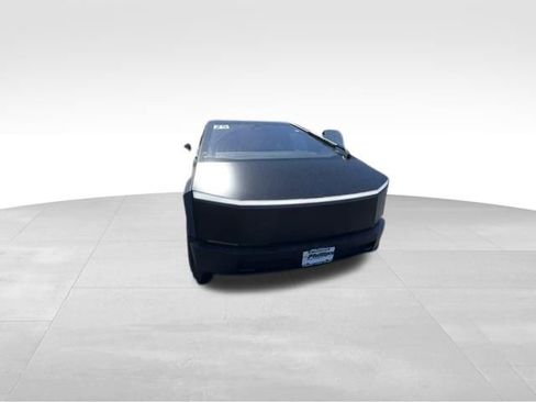 Used 2025 Tesla Cybertruck AWD Crew Cab image 3