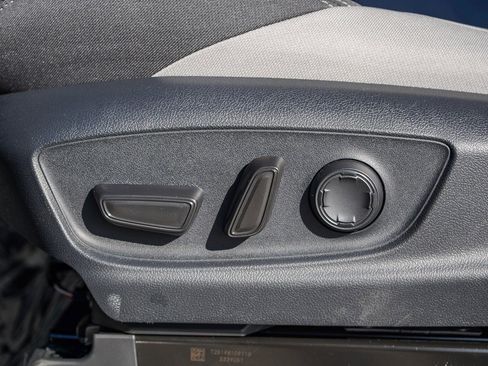 New 2025 Toyota Tacoma TRD Sport image 25