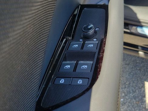 New 2026 Audi Q3 quattro 2.0T AWD/4WD image 21