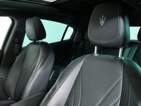 Used 2023 Maserati Grecale GT AWD/4WD image 2
