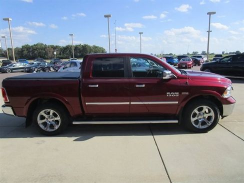 Used 2017 RAM 1500 Laramie w/ Convenience Group image 7