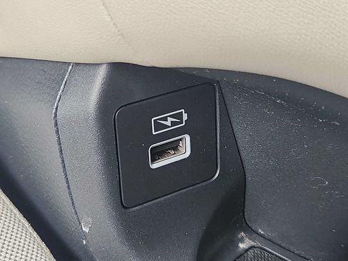 Certified 2023 Honda HR-V LX image 25