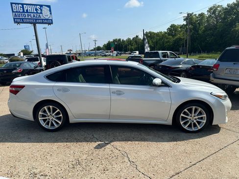Used 2014 Toyota Avalon Limited FWD image 8