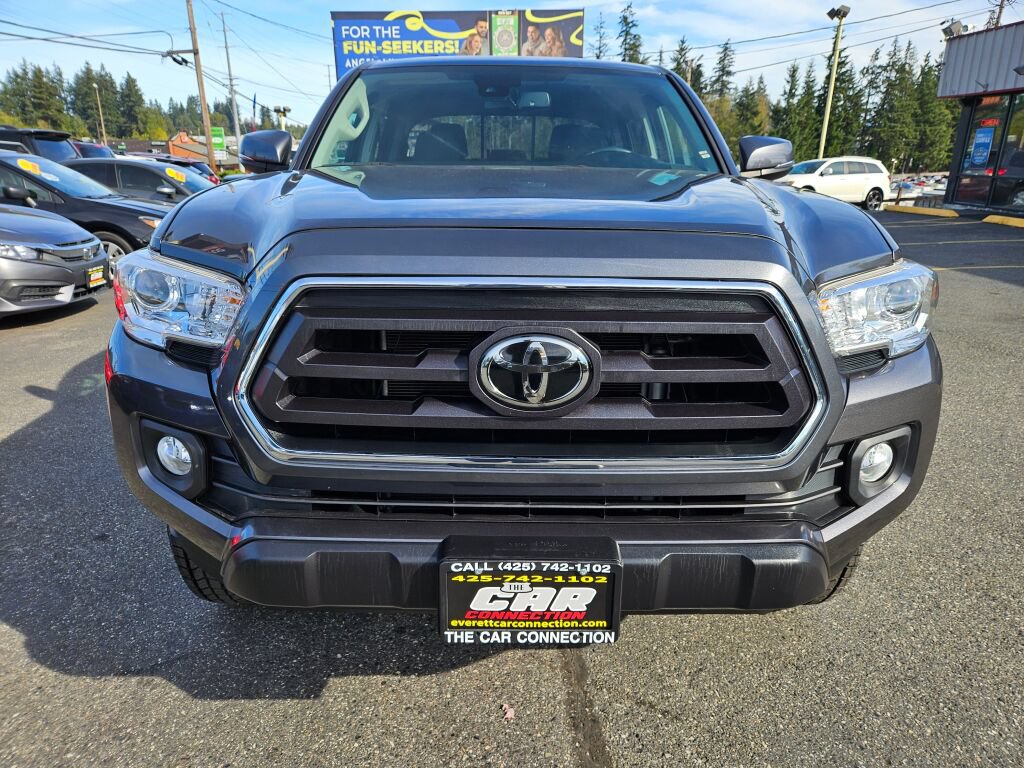 Used 2021 Toyota Tacoma SR5 AWD/4WD image 2