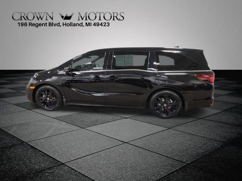 Used 2023 Honda Odyssey Sport image 6