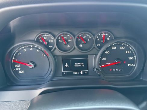 Used 2025 Chevrolet Silverado 1500 Custom RWD image 28