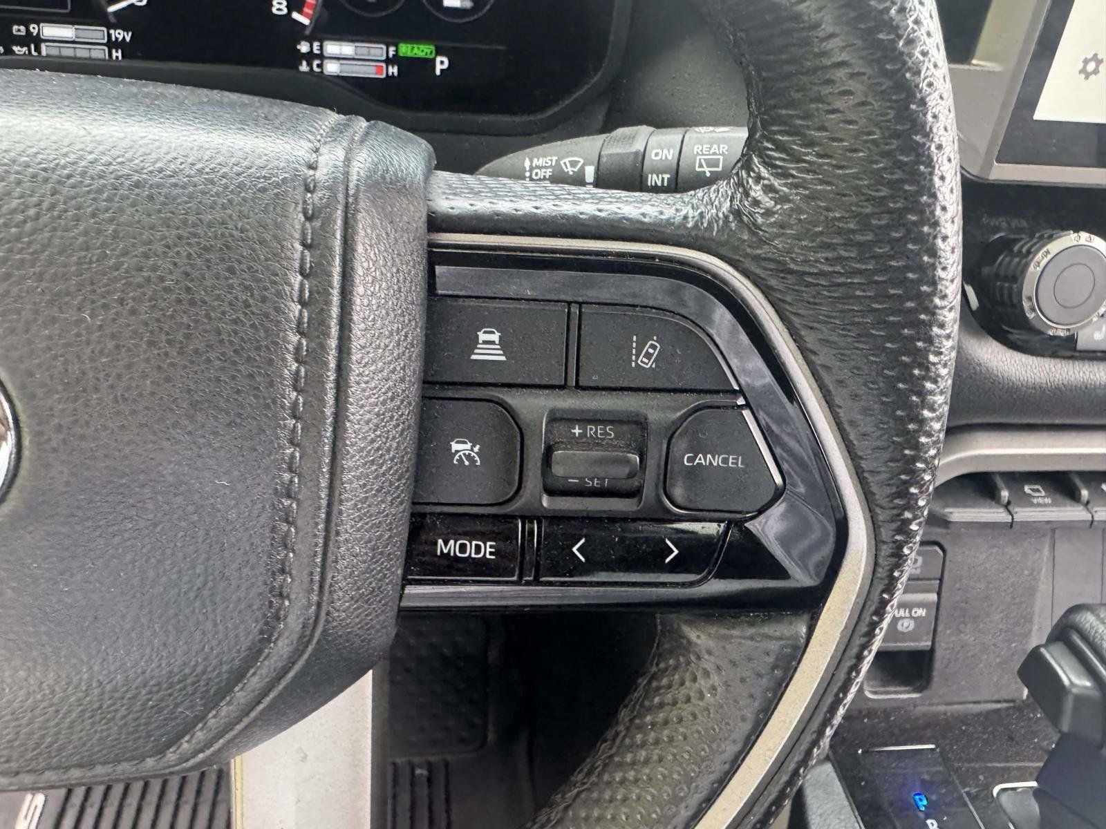 Used 2024 Toyota Sequoia SR5 w/ SR5 Premium Package AWD/4WD image 24