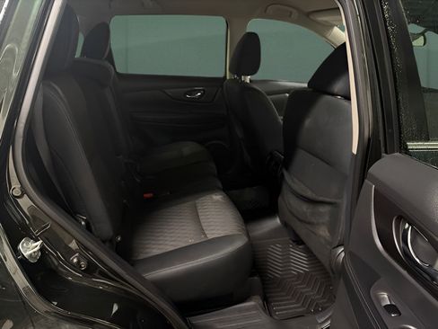 Used 2019 Nissan Rogue SV AWD/4WD image 14