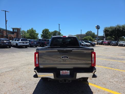 Used 2025 Ford F250 XLT w/ FX4 Off-Road Package AWD/4WD image 6