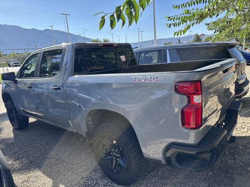 Used 2024 Chevrolet Silverado 1500 LT Trail Boss w/ Convenience Package II AWD/4WD image 5
