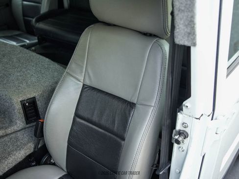 Used 1996 HUMMER H1 4-Door Wagon AWD/4WD image 19