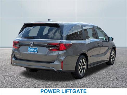 Certified 2026 Honda Odyssey EX-L image 7