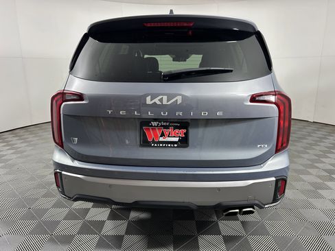 Used 2025 Kia Telluride S image 8
