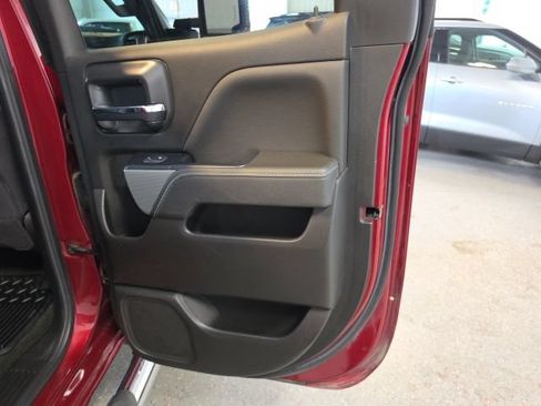 Used 2018 Chevrolet Silverado 2500 LT w/ All Star Edition AWD/4WD image 13