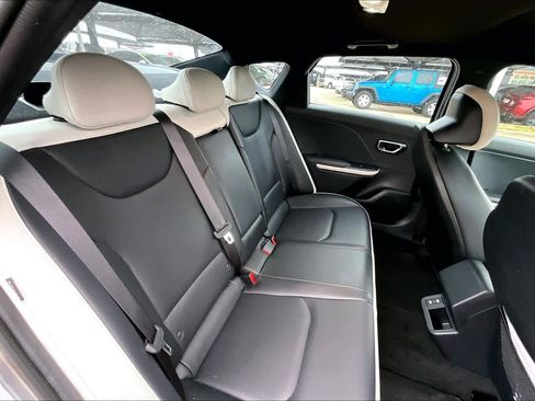 Used 2025 Kia K4 GT-Line w/ GT-Line Premium Package image 19