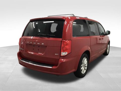 Used 2015 Dodge Grand Caravan SXT FWD image 14