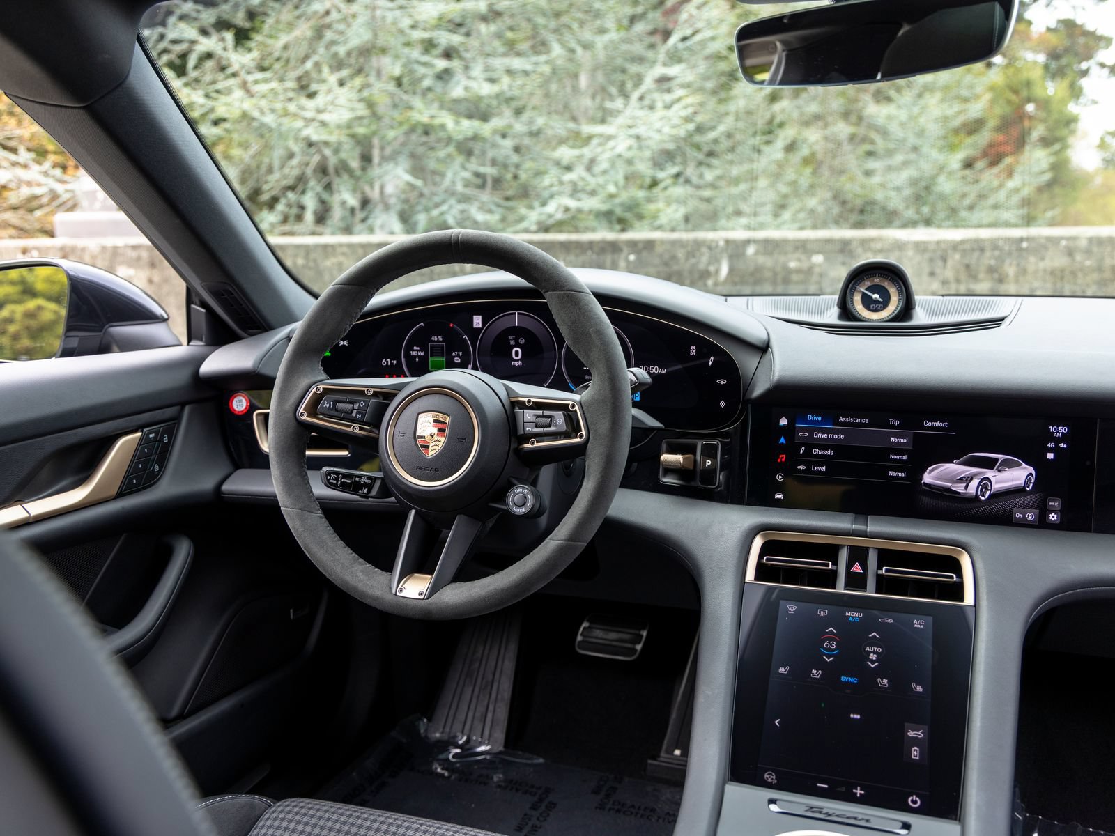 Certified 2025 Porsche Taycan 4S AWD/4WD image 38