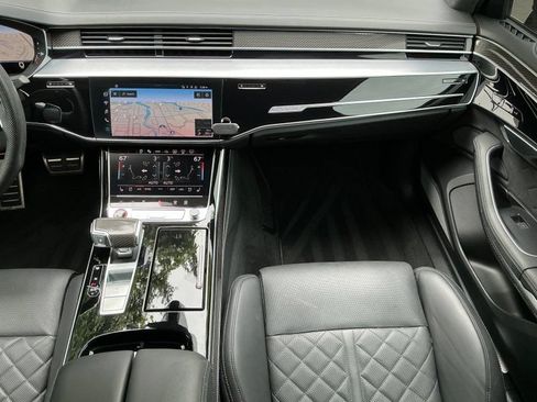 Used 2023 Audi S8 AWD/4WD image 17