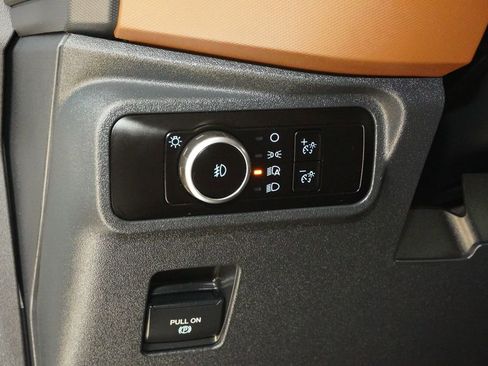 Used 2024 Ford Bronco Outer Banks AWD/4WD image 24