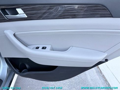 Used 2015 Hyundai Sonata Limited w/ Option Group 05 image 30